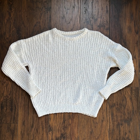 Aritzia Sweaters - Aritzia TNA White Knit Sweater